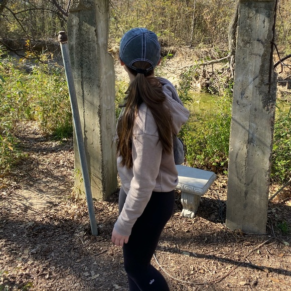 Meet your Posher, Sophia - Picture 2 of 2